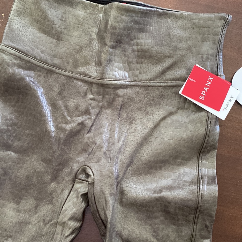 Spanx faux leather croc shine legging